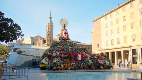 Annual-Celebration-Of-Pilar-Festival-2021-With-Flower-Offerings-At-The-Plaza-In-Zaragoza,-Spain