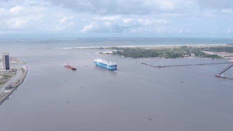 Victoria-Island,-Lagos,-Nigeria--December-20-2022:-Cargo-ship-in-the-commodore-channel