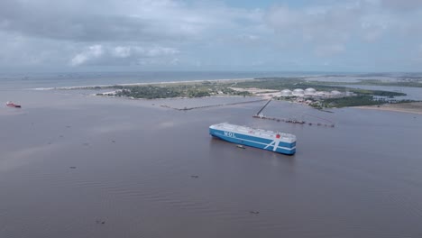 Victoria-Island,-Lagos,-Nigeria--December-20-2022:-Cargo-ship-in-the-commodore-channel