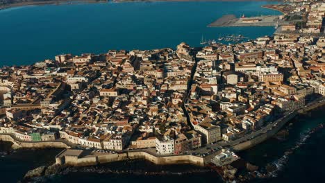 Siracusa-Es-Una-Ciudad-En-La-Costa-Jónica-De-Sicilia,-Italia