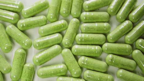 Green-vegetable-capsules,-pill,-or-tablet