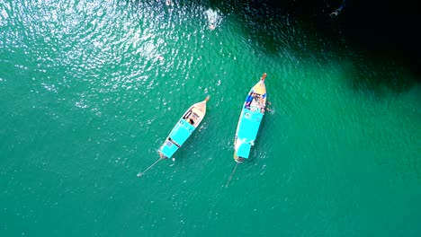 Boats-in-Koh-Tao-Beach