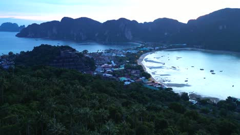 Fotografías-Aéreas-Durante-La-Puesta-De-Sol-De-Koh-Phi-Phi---Tailandia