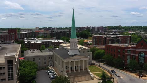 Toma-Aérea-De-Establecimiento-De-La-Iglesia-Grace-En-Greenville,-Carolina-Del-Sur