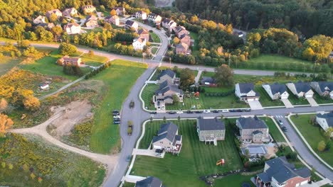 Aerial-view-of-Scarlett-Dr,-Upper-st-Clair-Township-in-Pittsburgh,-PA