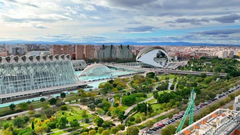 Extravagante-Ciudad-De-Las-Artes-Ciencias-Valencia-España