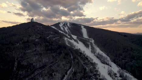 Luftaufnahme-Des-Skigebiets-Sugar-Mountain