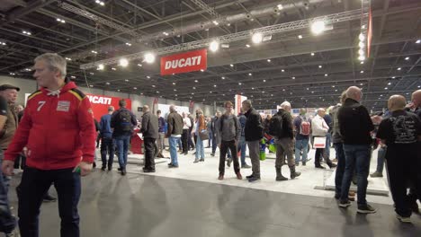 Stand-De-Ducati-En-Excel-London-Motorcycle-Show-2022