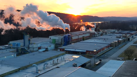 Planta-De-Fábrica-De-Fabricación-De-Piso-De-Industrias-Mundiales-De-Armstrong