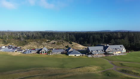 Bandon-Dunes-Lodge-and-Golf-Resort,-aerial-view