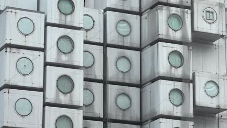 Demolition-works-continue-at-Tokyo's-iconic-Nakagin-Capsule-Tower-in-Ginza-on-April-16,-2022,-in-Tokyo,-Japan