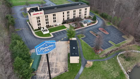 Hampton-Inn-En-Mal-Estado