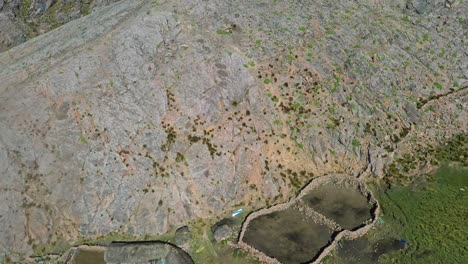 Small-Inka-farm,-isolated-in-the-Andes-Mountain-range-in-Bolivia