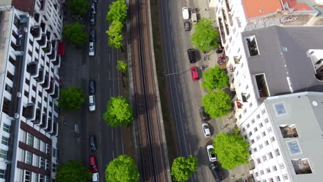 Go-to-work,-panorama-of-long-wide-street-in-the-middle-of-Berlin