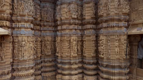 Aerial-shot-of-handcraft-design-of-Somnath-mandir