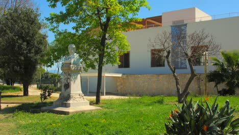 The-Villa-Comunale-City-Park-In-Naples,-Southern-Italy