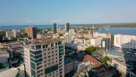 Dar-Es-Salaam---Tanzania---16-De-Junio-De-2022---El-Paisaje-Urbano-De-Dar-Es-Salaam-Durante-El-Día-Presenta-Edificios-Residenciales-Y-De-Oficinas