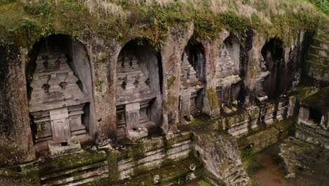 Shrines-cut-into-cliff-niches-at-historic-Kawi-Sebatu-temple-in-Ubud