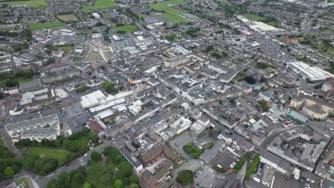 Centro-De-La-Ciudad-De-Tralee-Condado-De-Kerry-Irlanda-Drone-Vista-Aérea