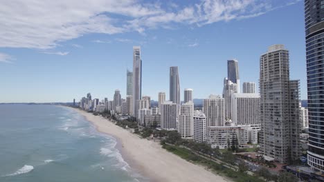 Luxurious-Hotels-At-The-Seaside-Resort-Of-Surfers-Paradise-In-Gold-Coast,-Queensland,-Australia