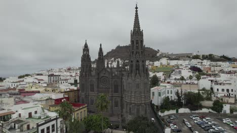 Neo-gothic-Cathedral-In-Parroquia-De-San-Juan-Bautista-De-Arucas,-Arucas,-Gran-Canaria,-Spain