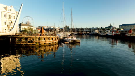 Atemberaubender-Morgen-An-Der-Beliebten-Touristenattraktion,-Va-Waterfront,-Kapstadt