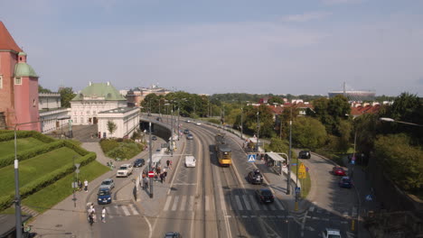 Una-Vista-Desde-El-Casco-Antiguo-De-Varsovia-Del-Tráfico