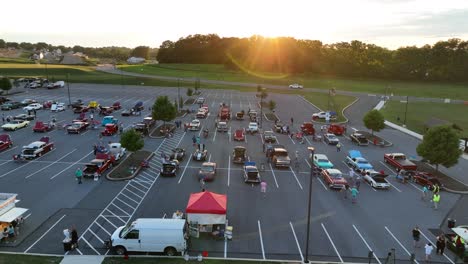 Vintage-car-gathering-at-sunset