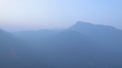 Schöner-Sonnenaufgang-Bei-Bisle-Ghat-Ka-Indien