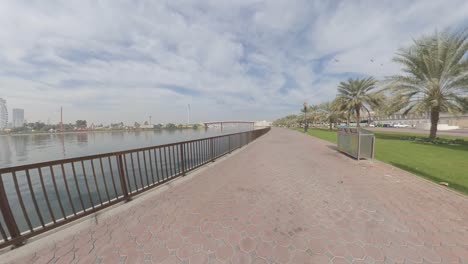 Mirador-Al-Qasba-Desde-El-Zoco-Al-markazi-En-Sharjah