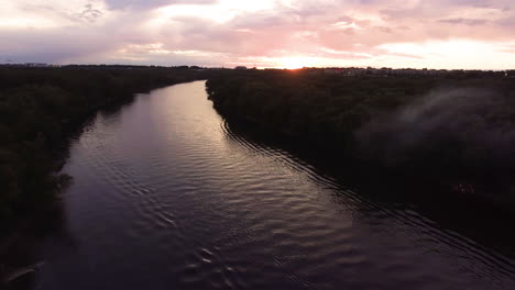 Aerial-Footage-of-the-Mississippi-River-at-sunset