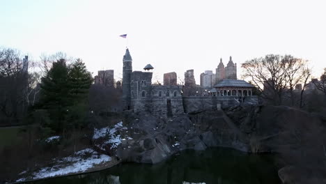 Un-Buen-Día-De-Atardecer-Con-Mi-Dron-En-Central-Park-En-El-Parque-Más-Grande-De-La-Ciudad-De-Nueva-York