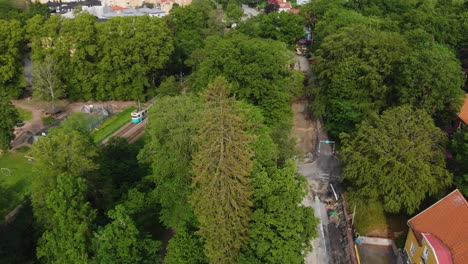 Luftaufnahmen,-Die-Den-Bau-Der-Straße-Delsjovagen-In-Göteborg,-Schweden,-Zeigen