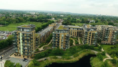 Amazing-panning-shot-of-Property-in-London