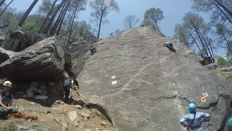 Himalayan-mountaineer-on-a-Himalayan-mountain