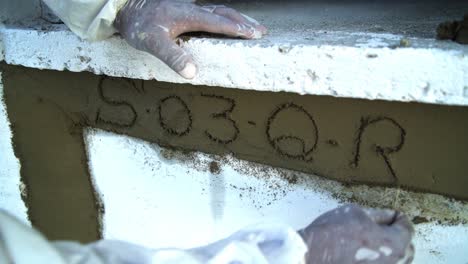 Funeral-home-workers-prepare-a-vertical-tomb-during-the-COVID19-pandemic-in-Rio-de-Janeiro