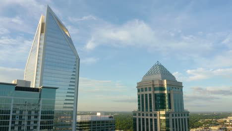 Aerial-Establishing-Shot-of-Bank-of-American-and-Ally-Skyscraper-Buildings-in-Downtown-Charlotte,-North-Carolina