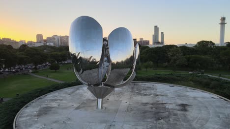 The-great-monument,-artistic-flower-sculpture-Floralis-Generica-in-Plaza-of-the-United-Nations-at-Recoleta-neighborhood-at-downtown-Buenos-Aires