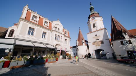 La-Puerta-Histórica-Steiner-Tor-En-El-Casco-Antiguo-De-Krems-An-Der-Donau,-Austria