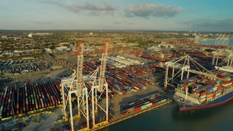 Luftaufnahme-Des-Dp-World-Southampton-Containerhafens-Für-Internationale-Fracht