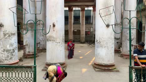 Zeitraffer-Von-Goswami-Rajbari-Aus-Sreerampur-Ist-Ein-Berühmtes-Und-Historisches-Haus-In-Westbengalen