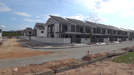 Casa-De-Terraza-De-Dos-Pisos-En-Construcción-En-Malasia
