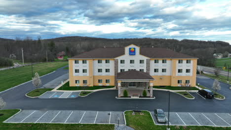 Comfort-Inn-Y-Suites