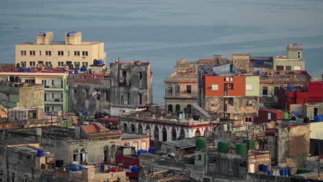Skyline-of-Havana,-Cuba-with-buildings-and-ocean-in-the-background