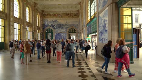 Tourists-Visiting-Sao-Bento-Railway-Station