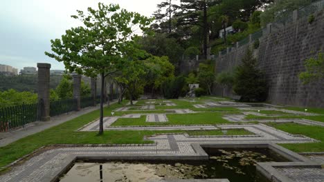 Maze-Like-Stone-Path-in-Crystal-Palace-Gardens