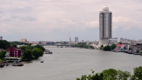 El-Río-Chaophraya-Está-Lleno-De-Historia-Y-Cultura