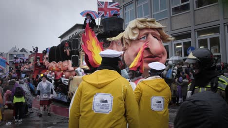 Vagón-De-Inglaterra-Moviéndose-En-El-Desfile-De-Carnaval-De-Aalst