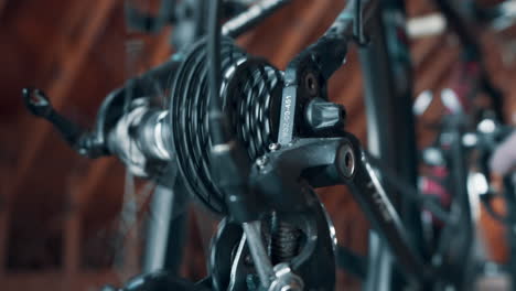 Rear-derailleur-changing-gears-on-a-road-bike