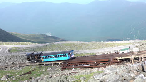 Conway,-New-Hampshire---4.-Juli-2019:-Die-Zahnradbahn-Auf-Dem-Mount-Washington-In-Conway,-New-Hampshire-Am-4.-Juli-2019